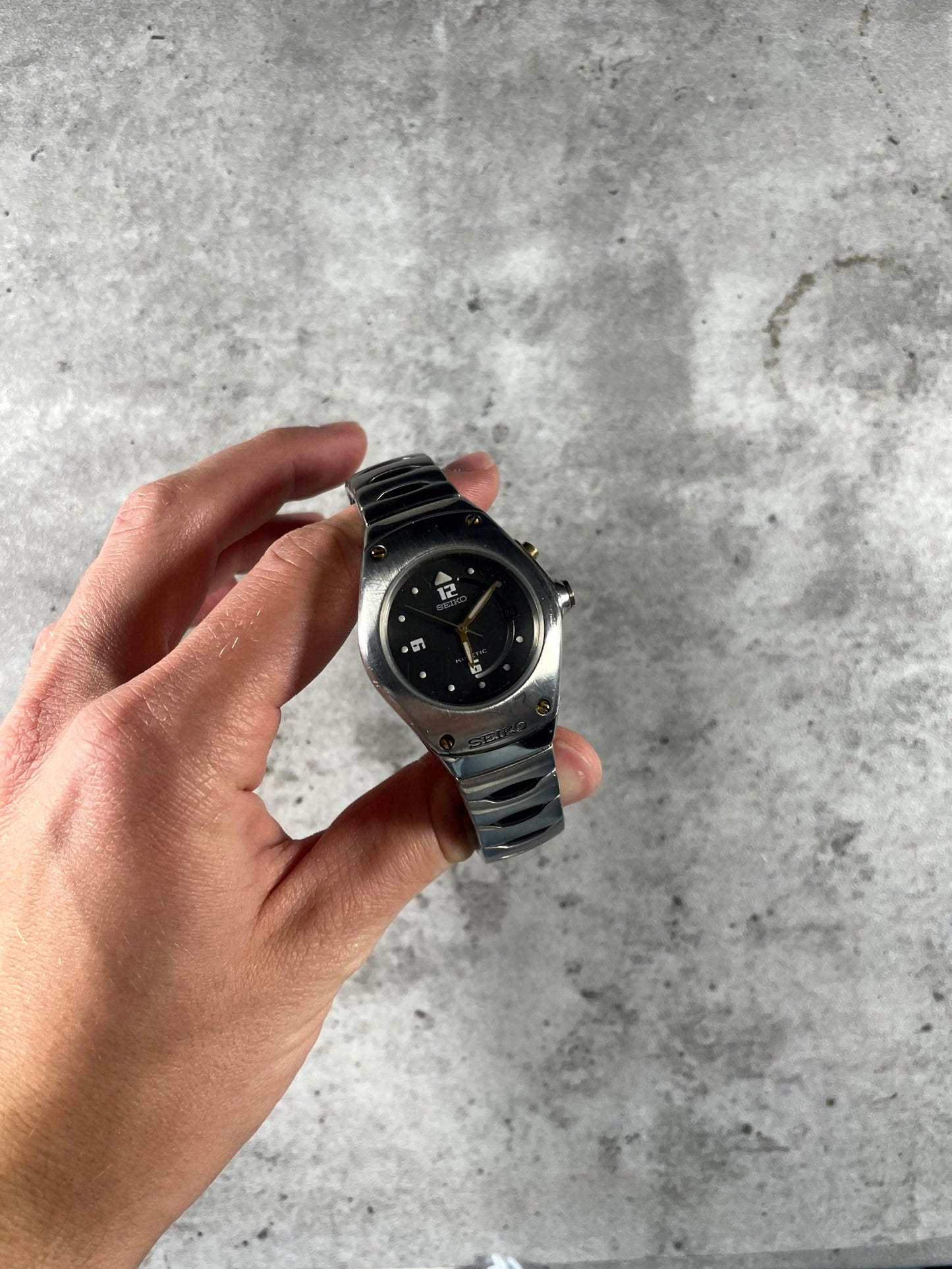 Seiko Kinetic 3M22-0D39 – 1990s Auto-Quartz Watch