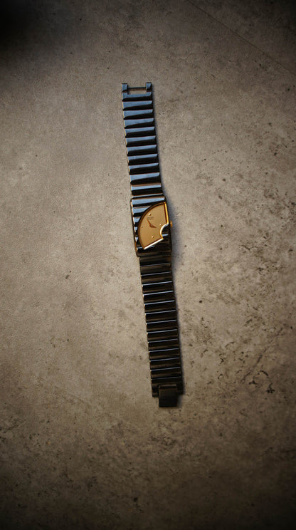 Seiko Halfmoon 517921 – 1990s Digital Watch