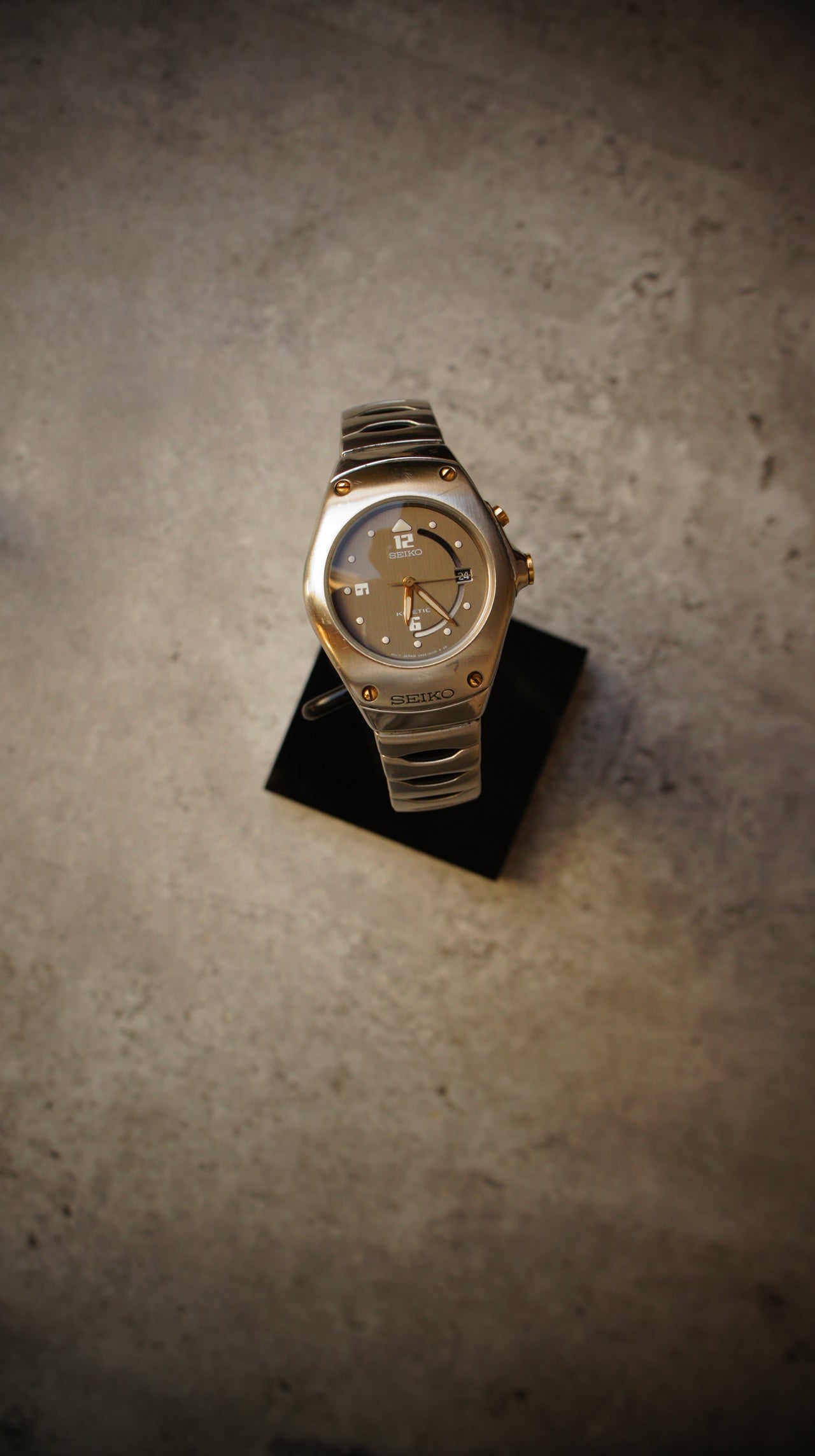 Seiko Kinetic 3M22-0D39 – 1990s Auto-Quartz Watch