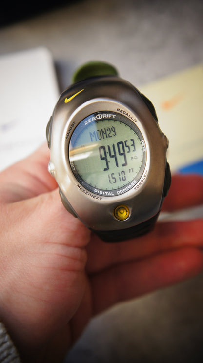 Nike Lance Armstrong Ascent Compass LTD