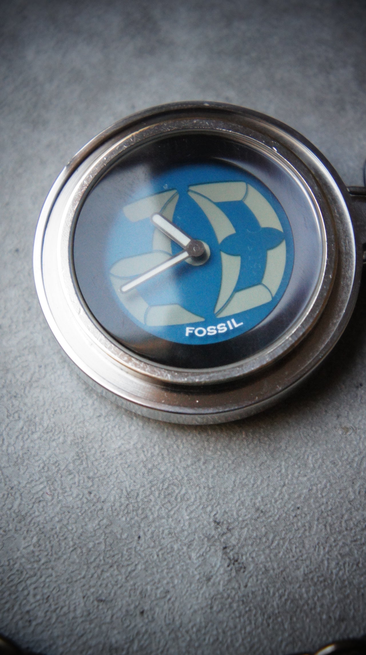 Fossil Big Tic blue Pocketwatch – 1990s Digital Watch