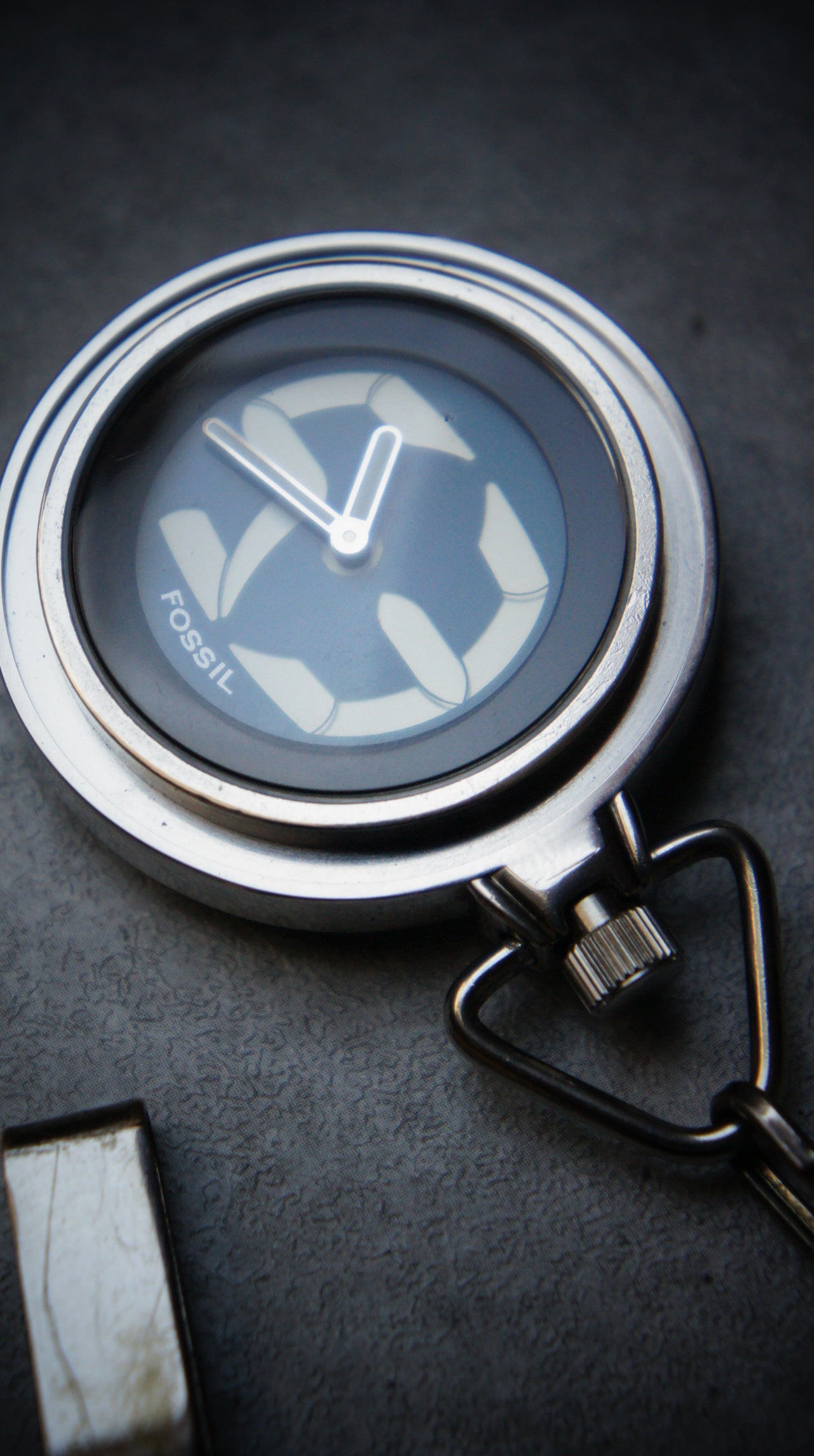 Fossil Big Tic blue Pocketwatch – 1990s Digital Watch