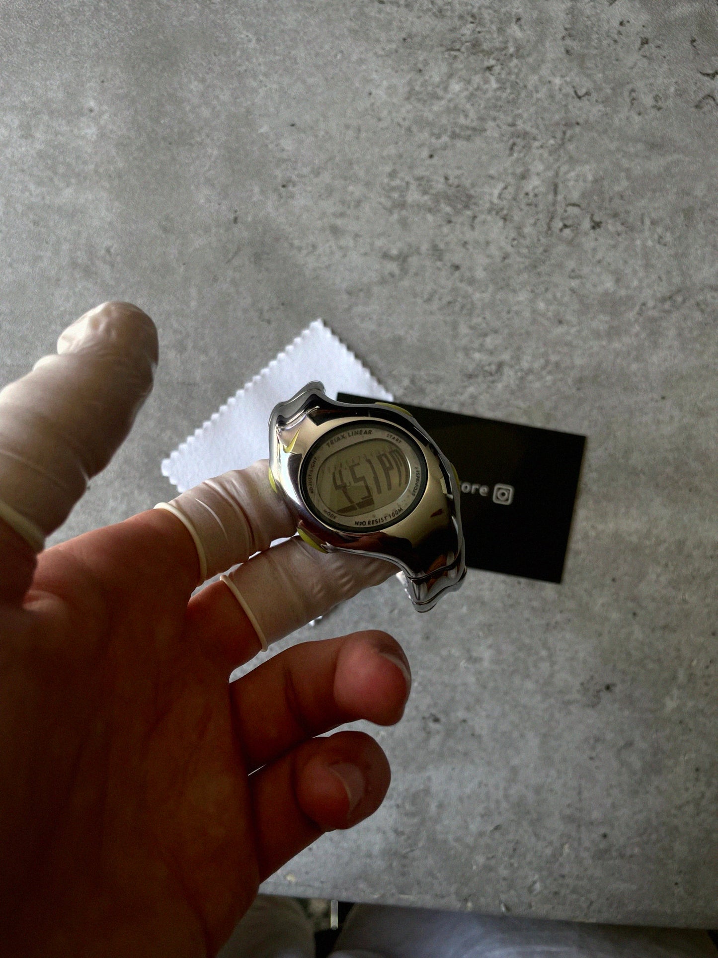 Nike Triax Armored Linear Yellow 43mm