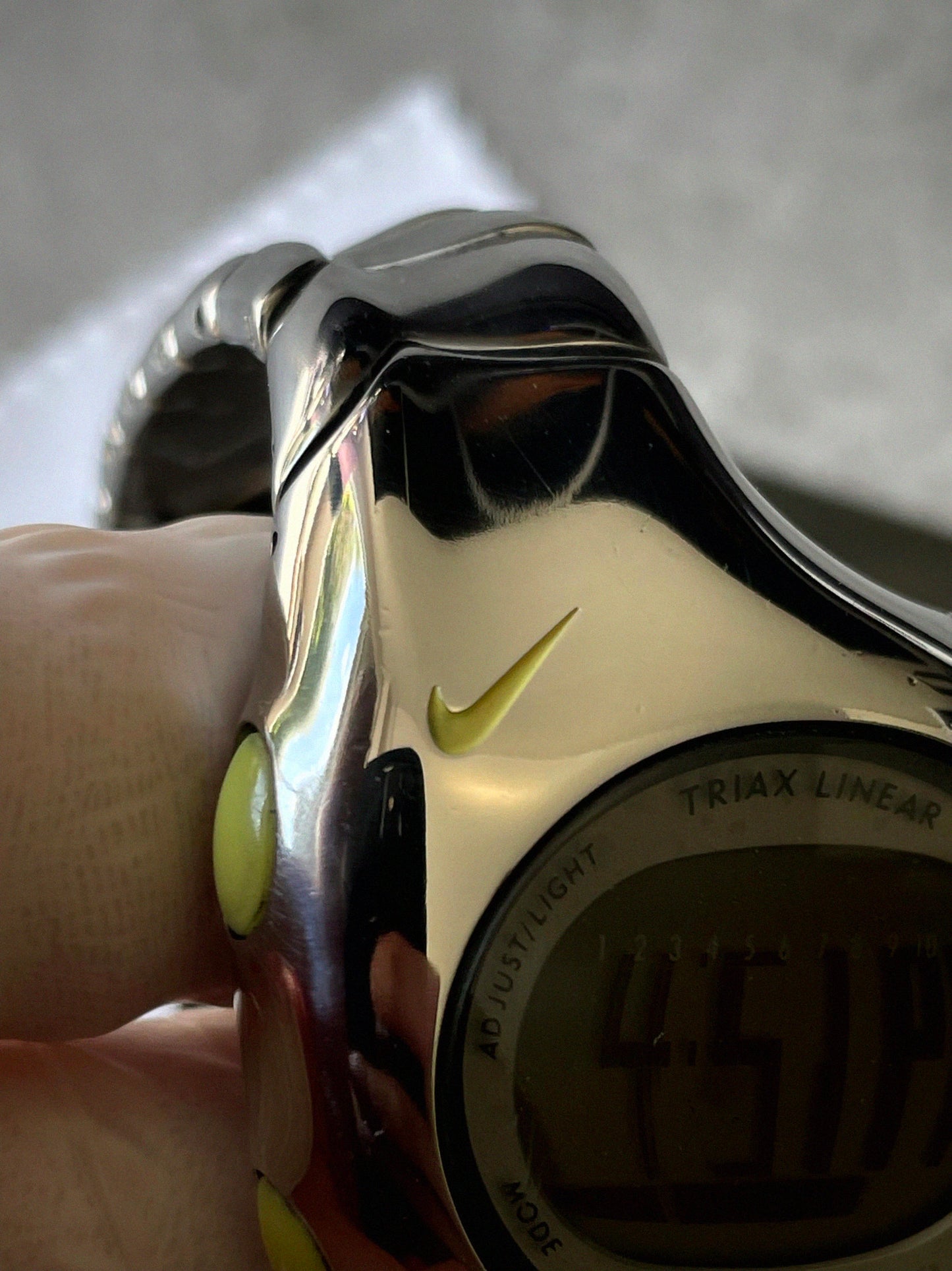 Nike Triax Armored Linear Yellow 43mm