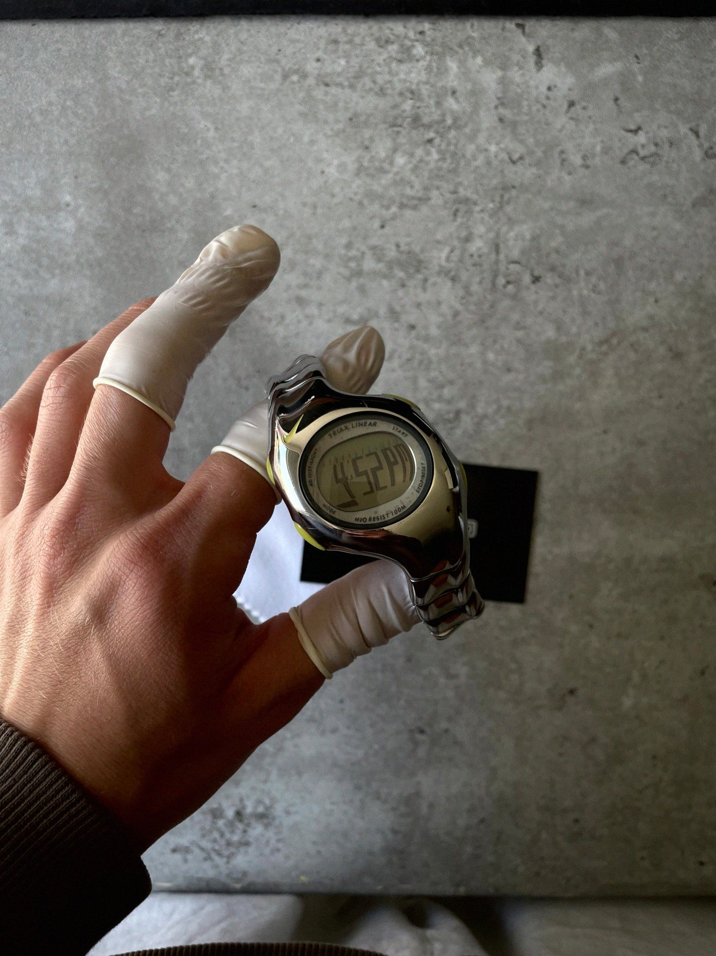 Nike Triax Armored Linear Yellow 43mm